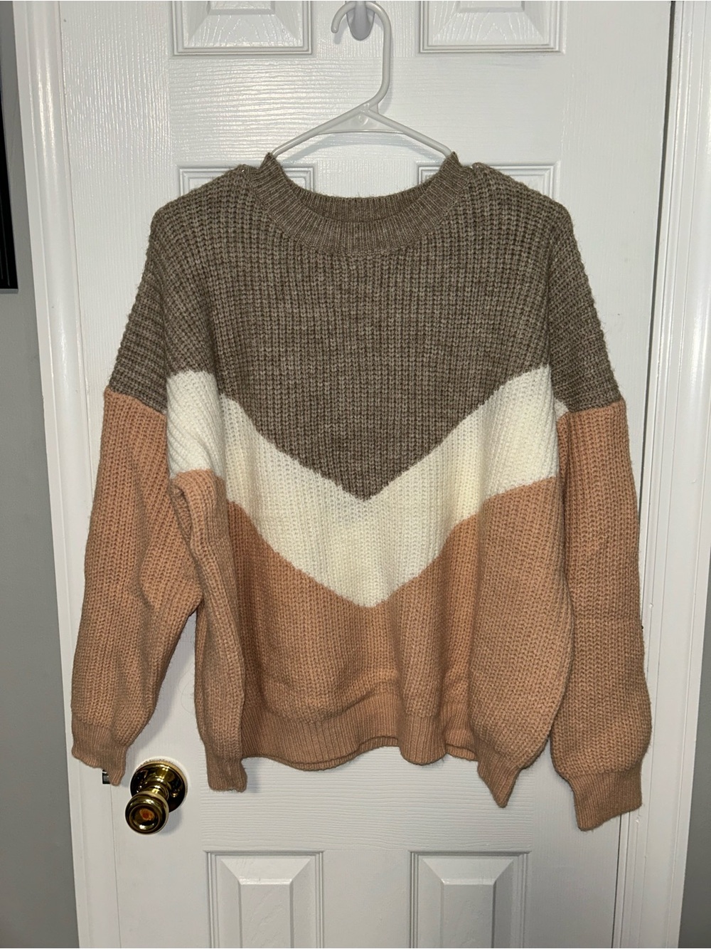 SHEIN Colorblock Chevron Knit Sweater in Brown, Cream & Peach